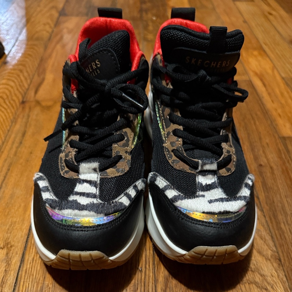 Skechers Uno Hi “The Hunt” animal print sneaker size 9 - Picture 2 of 9